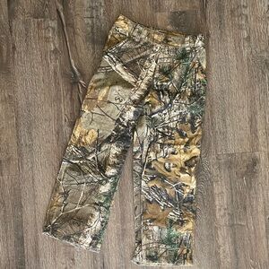 Carhartt Camo Carpenter pants size 6